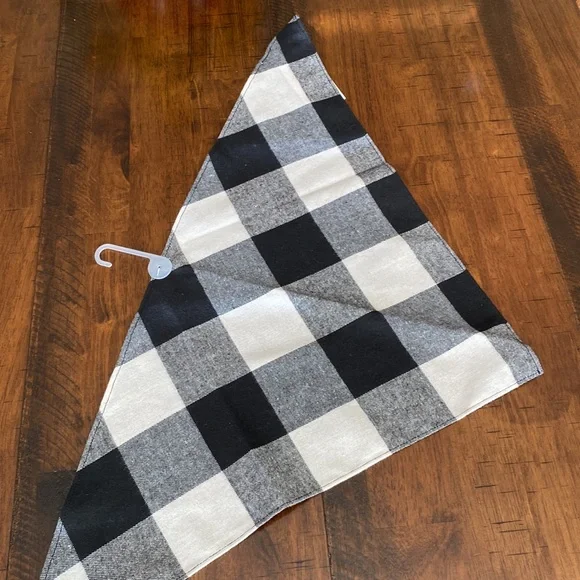 Patterned Flannel Bandana for Pets - Picture 6 of 6